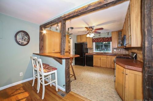 646 Branchville Rd, Ridgefield CT  06877-6128 exterior