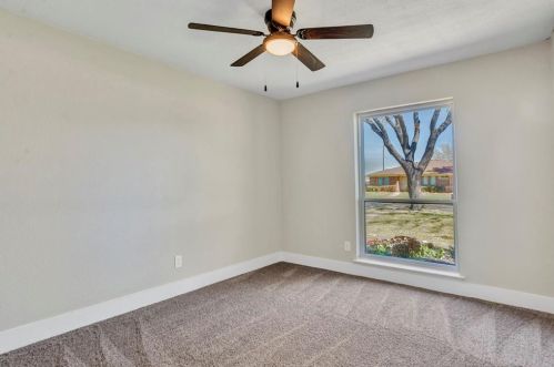 702 Carleton Dr, Richardson TX  75081-5906 exterior