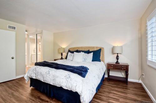 16993 Cresta Dr, San Diego CA 92128-2311 exterior