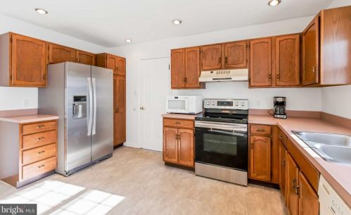 306 Schoolhouse Rd, Smithville PA  17560-9701 exterior
