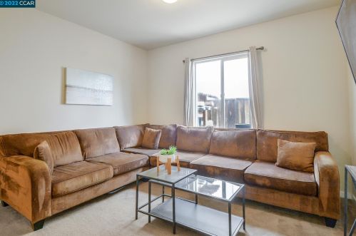 2243 Eastport Dr, Oakley CA  94561-3539 exterior