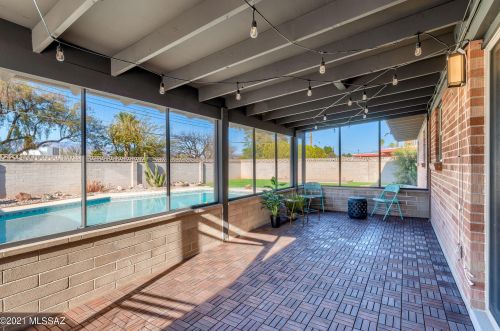 8901 Mcclellan St, Tucson AZ  85710-4420 exterior