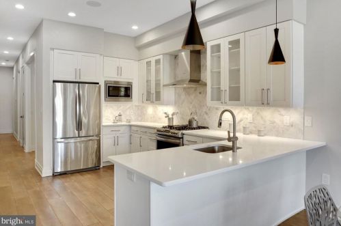 3217 Warder St, Washington, DC 20010-2520