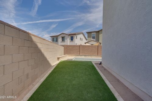 4716 Tremaine Ave, Gilbert AZ  85234 exterior