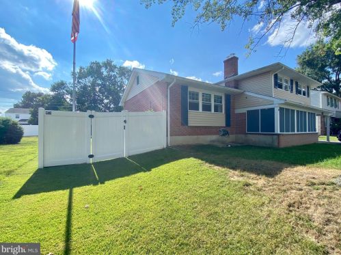 854 Wilson Dr, Dover, DE 19904-2435