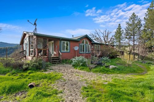 50410 Highway 101, Laytonville, CA 95454-9028