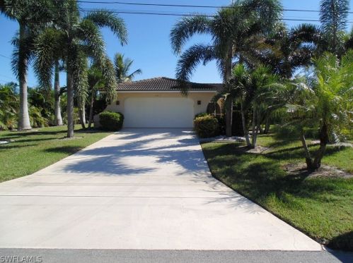 4011 2nd Ave, Cape Coral, FL 33904-8413