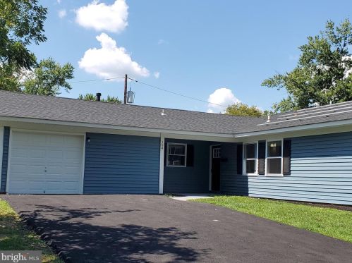 194 Northampton Dr, Willingboro NJ  08046-1343 exterior