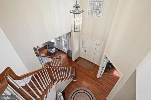 3211 Winter Sun Ter, Herndon VA  20171-1939 exterior