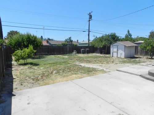 1340 Joseph St, Livingston CA  95334-1626 exterior
