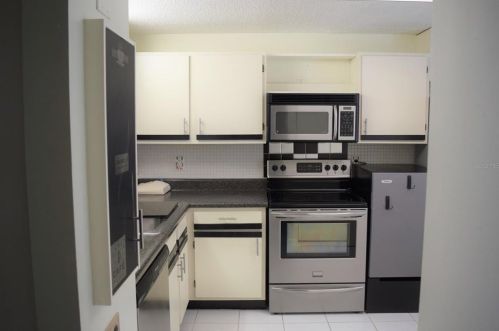 306 Lake Placid Ct, Oldsmar, FL 34677-4537