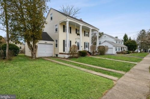 2 Clermont Ave, Trenton, NJ 08618-2616
