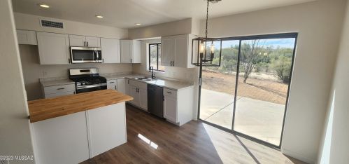 16031 Killarney Ave, Tucson, AZ 85736-1410