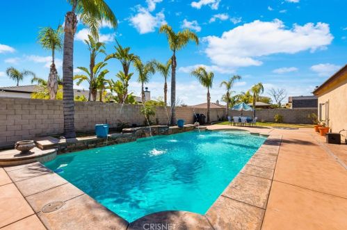 12505 Molokai Dr, Bakersfield, CA 93312-8278