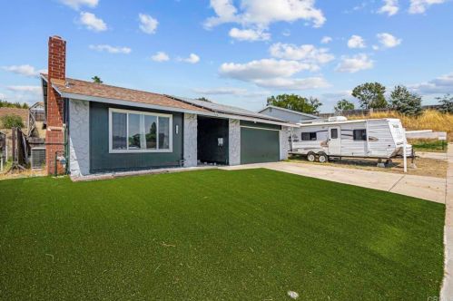 13268 Laurel St, Lakeside CA  92040-3326 exterior