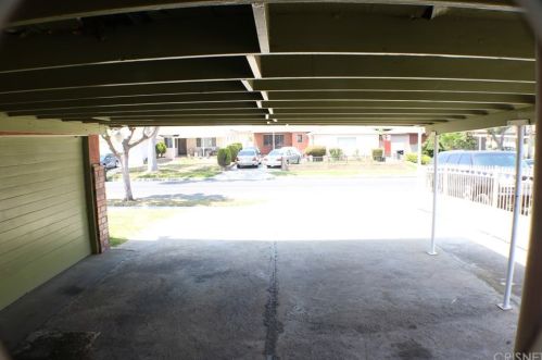 15424 Tarrant Ave, Compton, CA 90220-3225