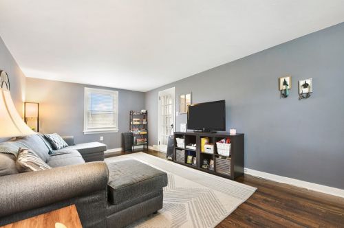 238 Fairmont Ave, Trafford, PA 15085-1533