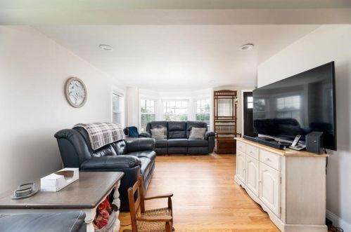 2 Howard St, Salem NH  03079-2565 exterior