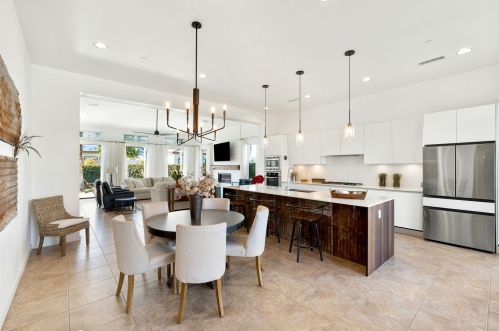 57768 Salida Del Sol, La Quinta CA  92253-8186 exterior