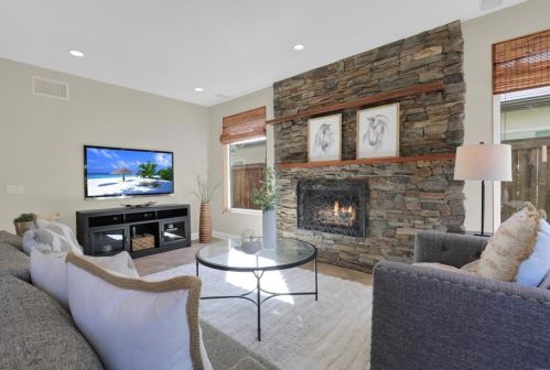 4914 Caminito Vista Lujo, San Diego CA 92130-2861 exterior