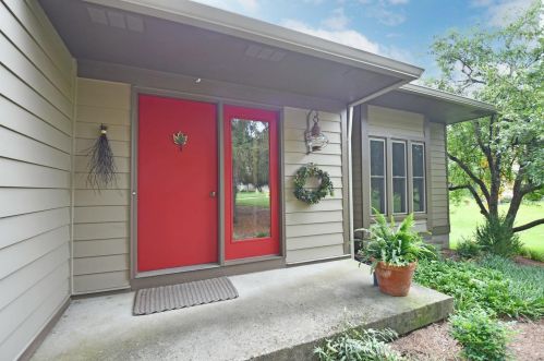 2822 Deerhaven Dr, Cincinnati, OH 45244-2819