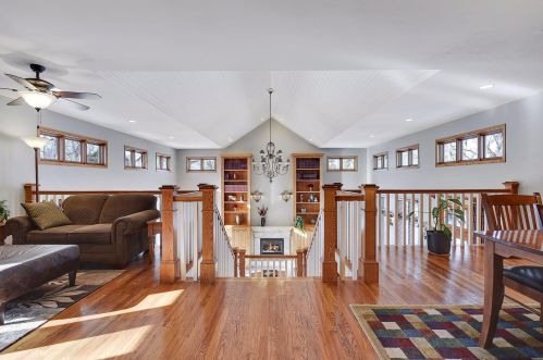 2215 Urbandale Ln, Minneapolis, MN 55447-2031