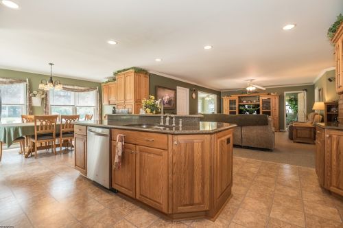 12 Country Meadow Rd, Hackettstown NJ  07840-5205 exterior