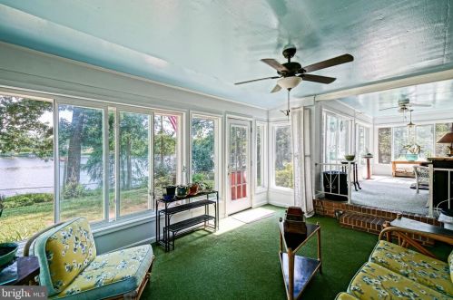 126 Lakeside Dr, Laurel DE  19956-1144 exterior