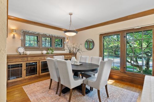 1819 Beverly Rd, Milwaukee WI 53211-2504 exterior