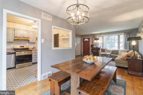 1611 Buttonwood Rd, Flourtown PA  19031-2202 exterior