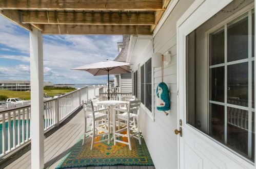 72 Side Rd, New Shoreham, RI