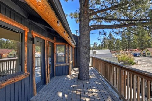 1125 Big Bear Blvd, Big Bear City CA  92314-9277 exterior
