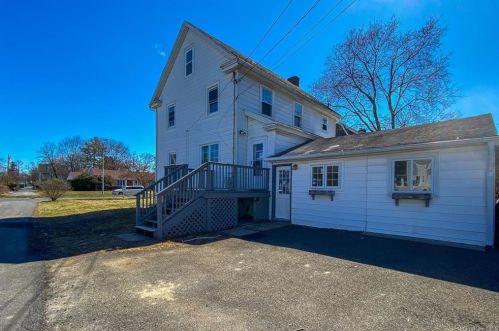 2 Wilbur Blvd, Poughkeepsie NY  12603-3406 exterior