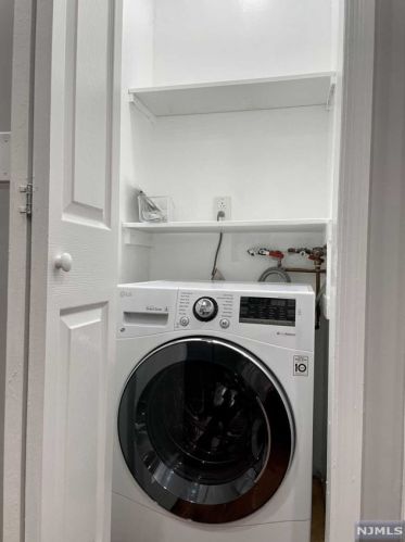 515 Bloomfield Ave, Montclair NJ  07042-3582 exterior