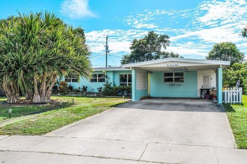 428 Gull Ct, West Palm Beach, FL 33408-5114