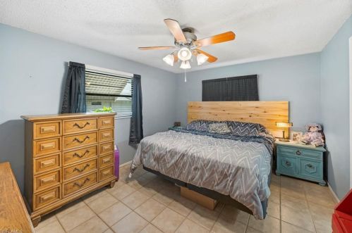 316 Robert Ave, Lehigh Acres FL 33936-4338 exterior