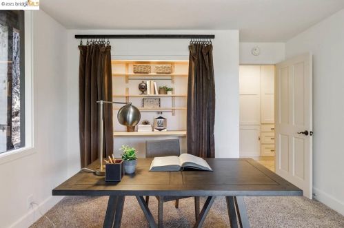 25566 Fernhill Dr, Los Altos CA  94024-6302 exterior