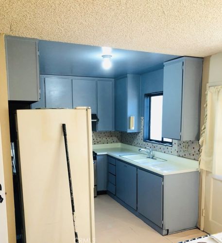 824 Meadbrook St, Long Beach, CA 90746-1512