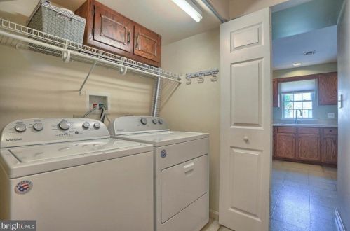 394 Stonehedge Ln, Navy Sup Dpt PA  17055-7012 exterior