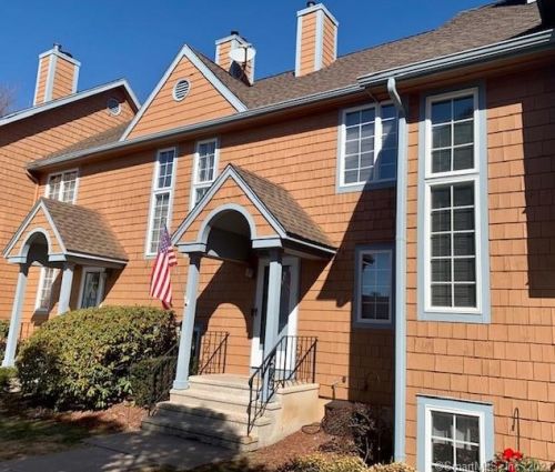 28 Joseph Ct, East Windsor CT  06016-9304 exterior