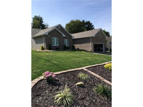 339 Hickory St, Jeannette, PA 15644-2706
