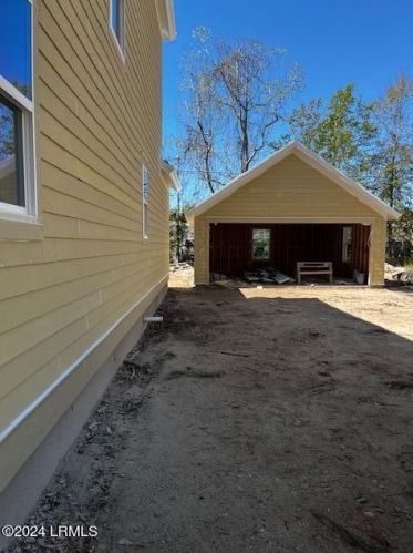 1614 Deanne Dr, Beaufort, SC 29902-4215