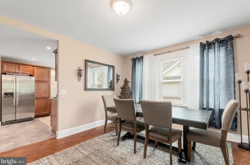 10 Cedar Ave, Berlin Boro NJ  08009-1302 exterior