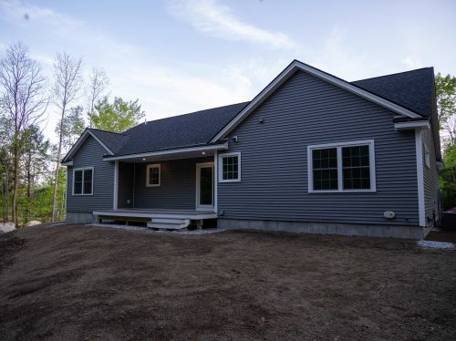 969 Grandview Rd, Albany NH  03818-7125 exterior