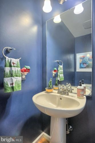 90 Cragmoor Rd, York Haven PA  17370-9050 exterior