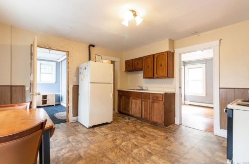 178 Spruce St, Manchester CT  06040-5455 exterior