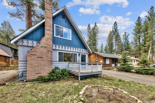 2530 William Ave, South Lake Tahoe CA  96150-7636 exterior