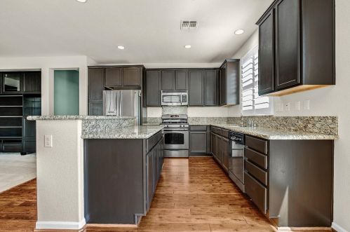 16278 Prairie Fire Ct, Lathrop CA  95330-8963 exterior