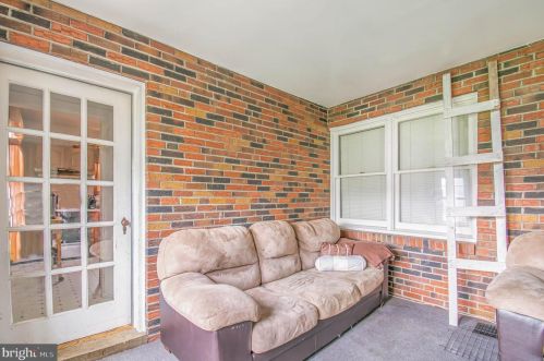 7 2nd St, Highspire PA  17034-1001 exterior