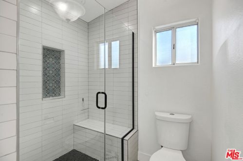 54404 Avenida Madero, La Quinta CA  92253-3620 exterior